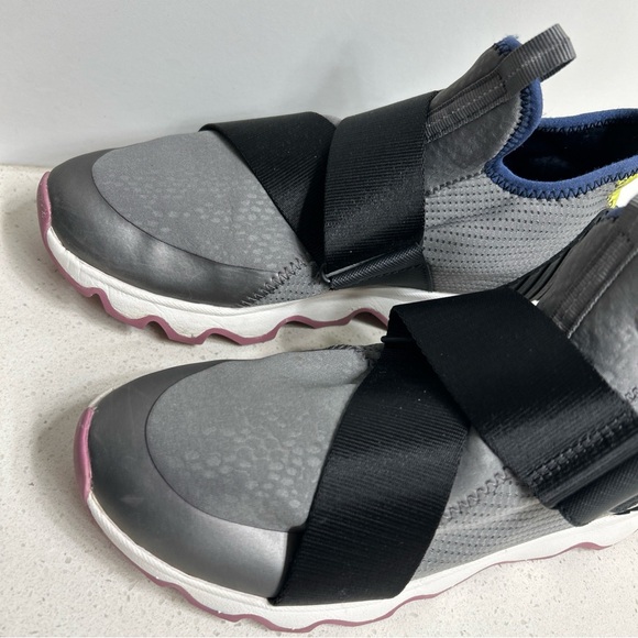 Sorel Kinetic Quarry Gray Mesh Sneakers Size 7 - Picture 2 of 6